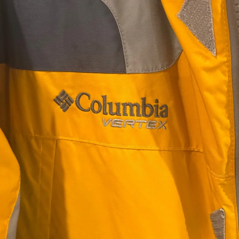 Columbia Vertex Yellow and Gray Outdoor Jacket